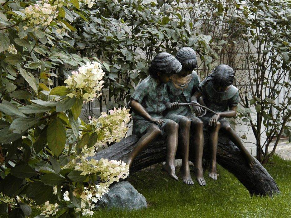 Садовая скульптура