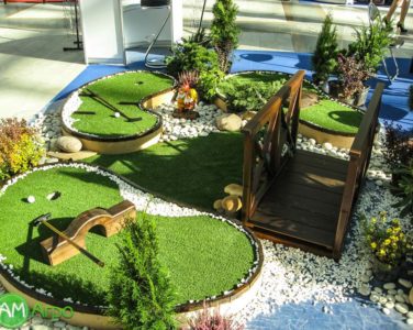 Мини гольф поле и декоративный мостик для дома и офиса